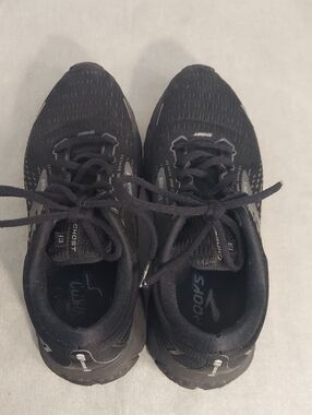 Brooks Black Womans Running Sneakers